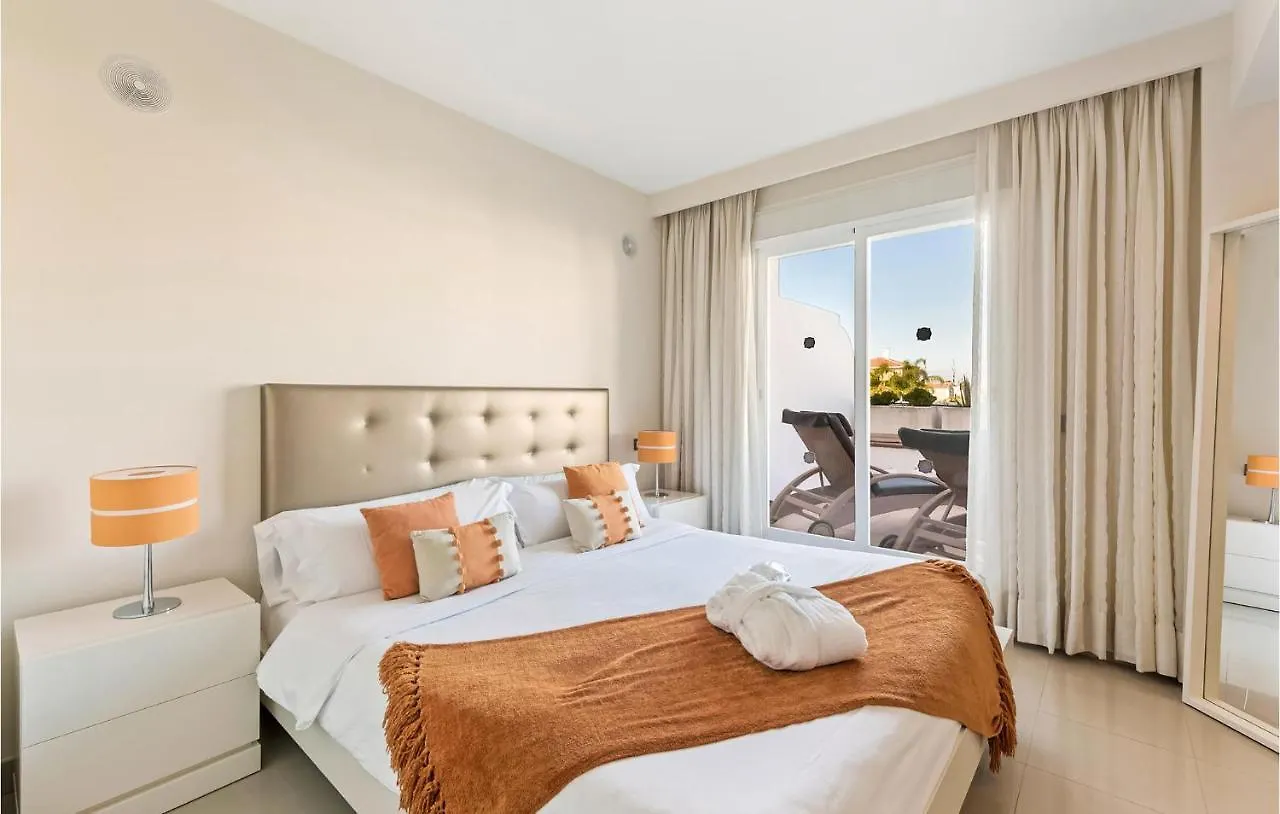 Amazing Apartment In Estepona 0*,