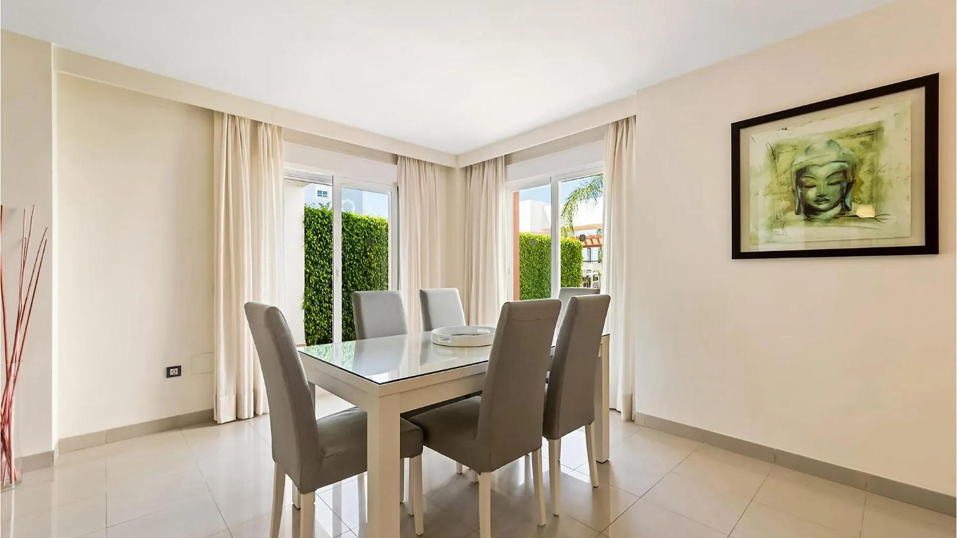 Amazing Apartment In Estepona